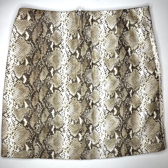 Skirt Size M - Picture 2 of 4